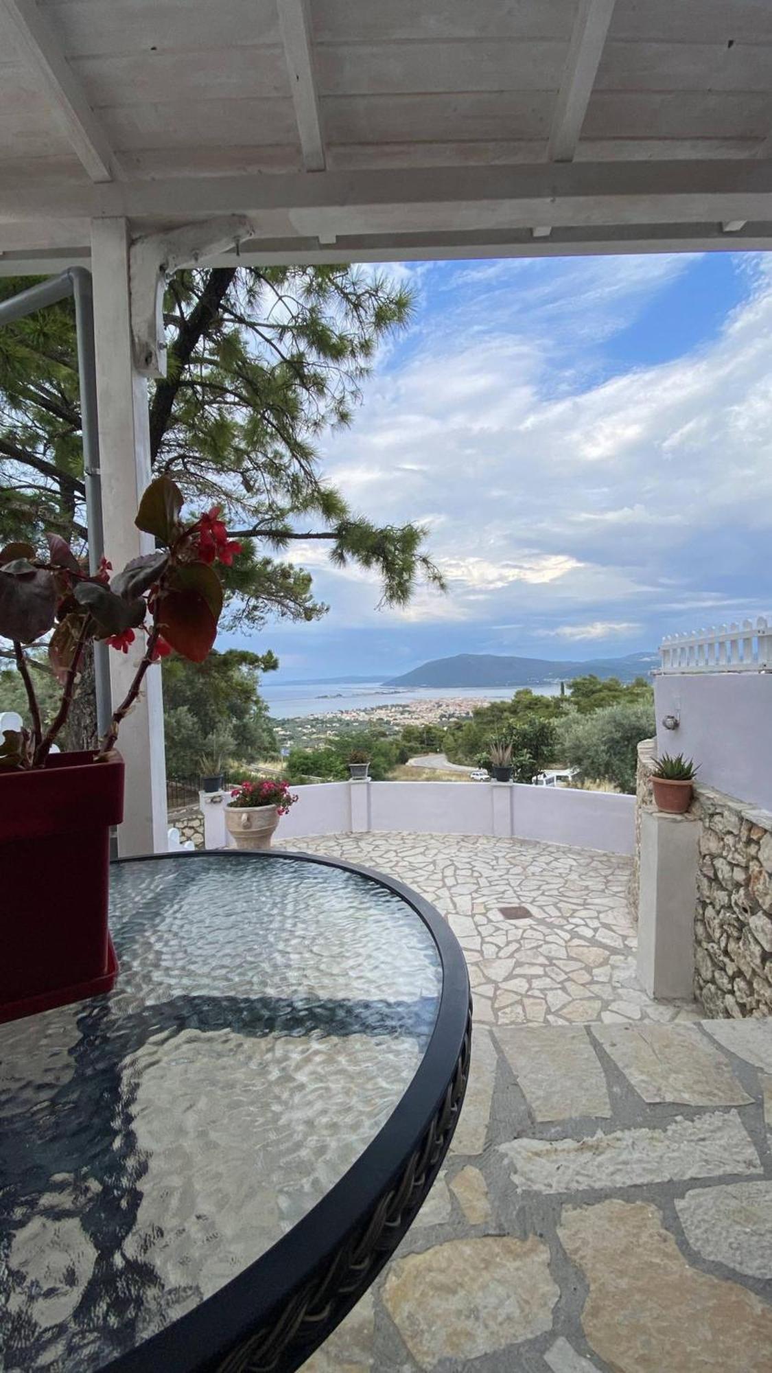 Eris Villa - Amazing View In Lefkada Frinion Exterior photo