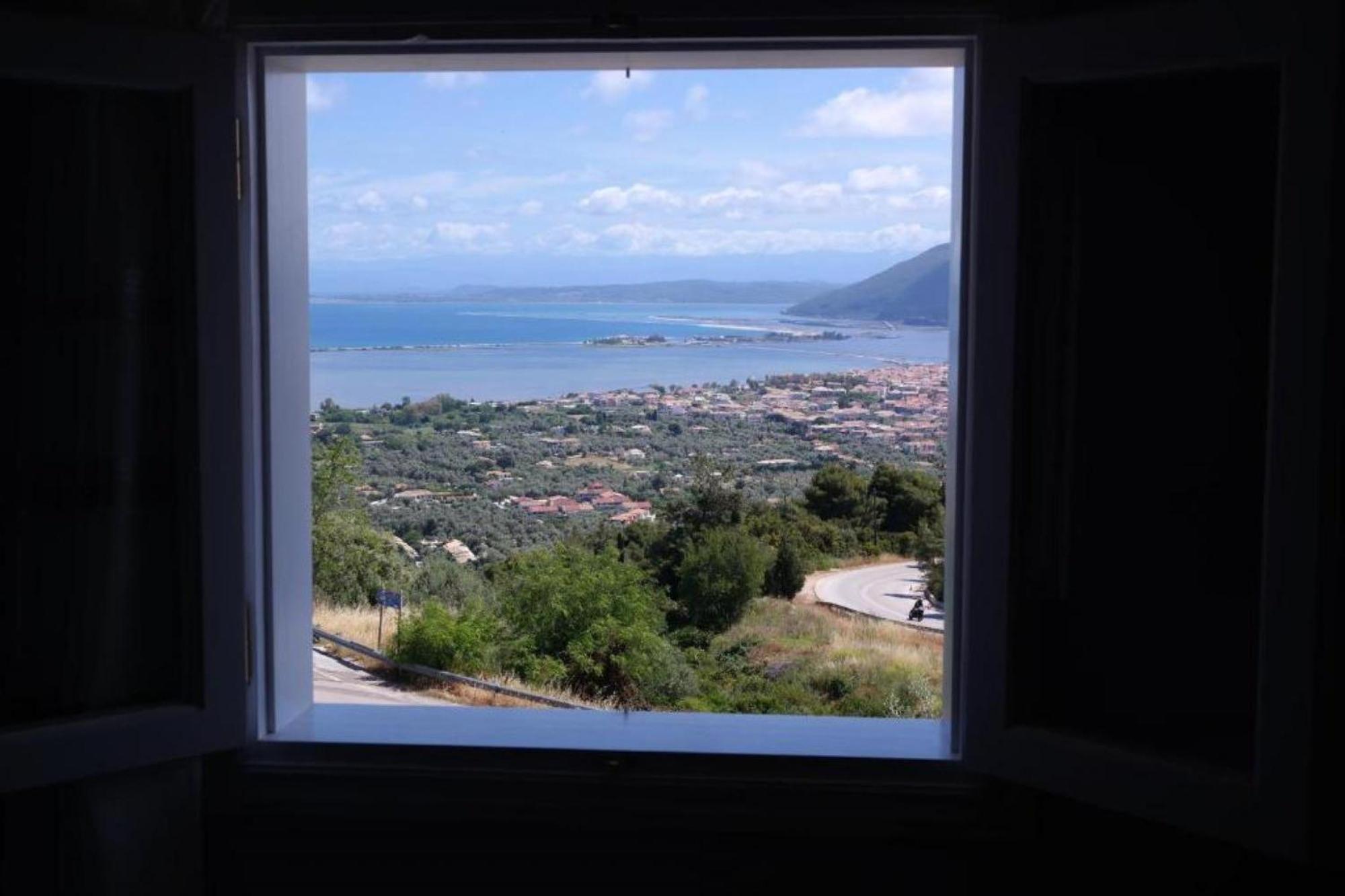 Eris Villa - Amazing View In Lefkada Frinion Exterior photo